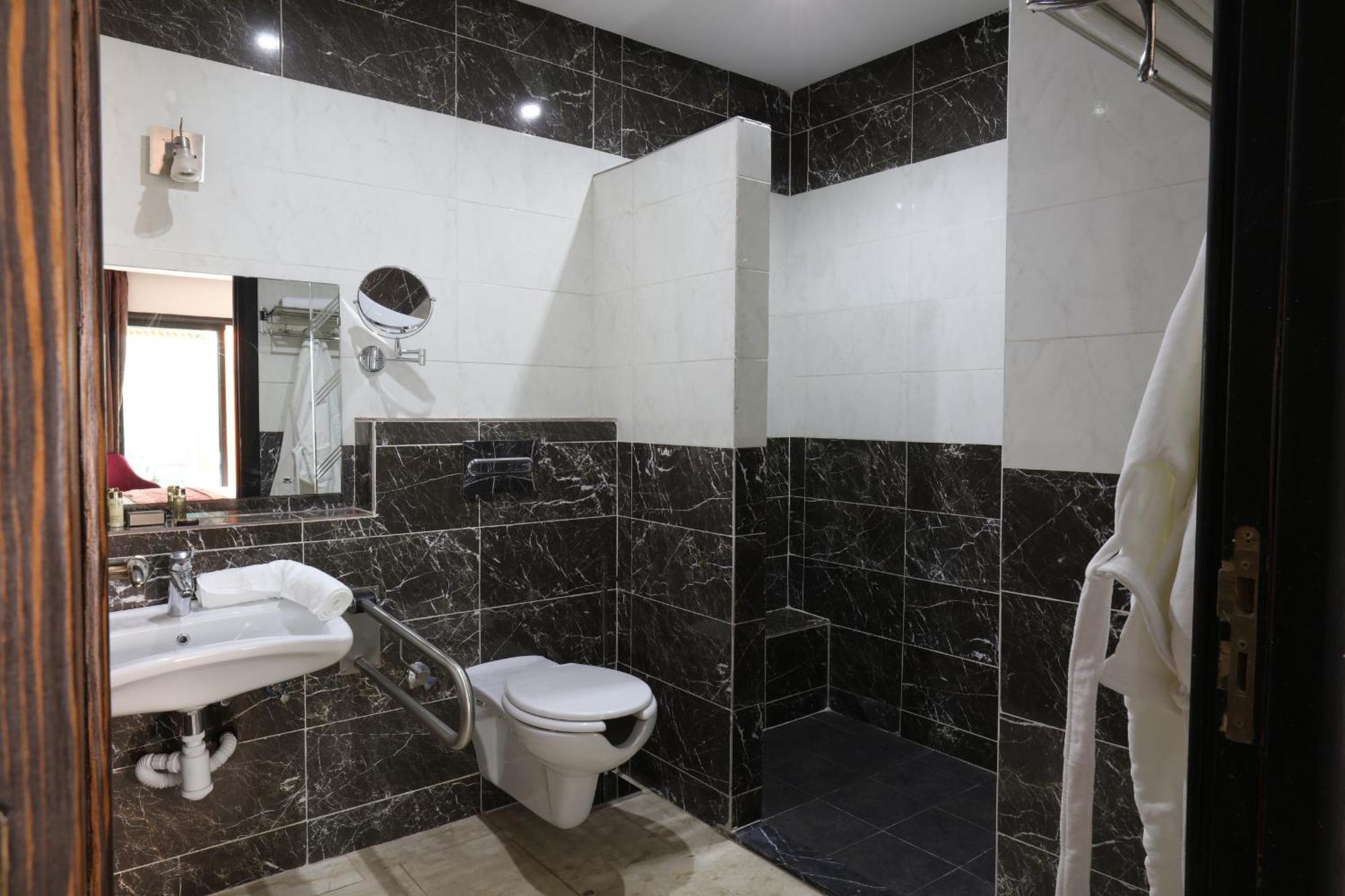 Silver Suites Hotel & Spa Casablanca Exterior photo